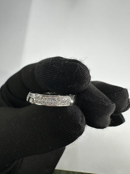 DIAMOND SETTING FOR 18KWG BAND (half way)